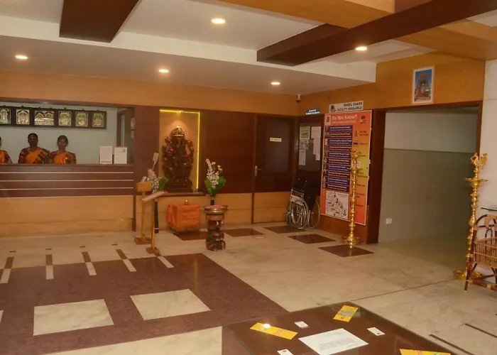 Hotel Kanakabhishegam First Hotel From The Thirukadaiyur Temple